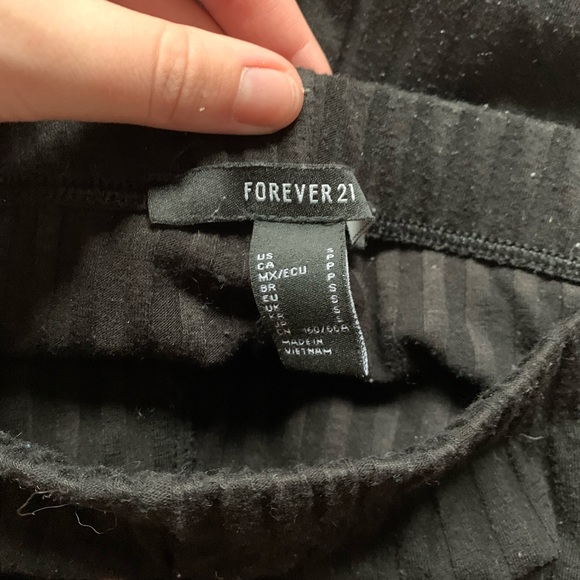 Black flare pants - Picture 2 of 2